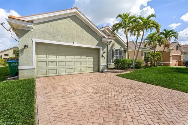 Cape Coral, FL 33991,2450 Verdmont CT