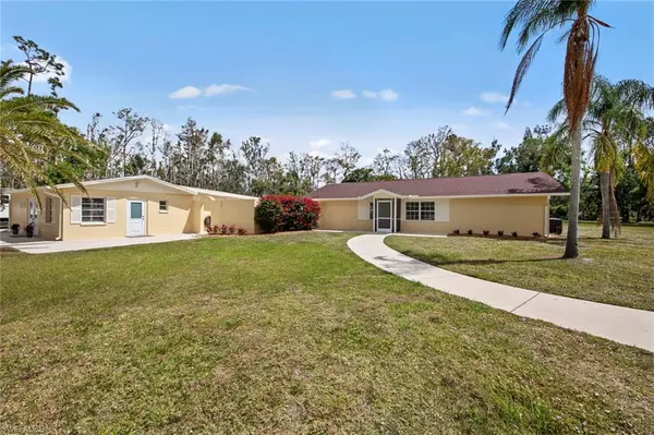 12825 Plantation RD, Fort Myers, FL 33966