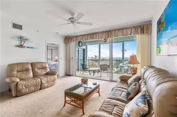 Fort Myers Beach, FL 33931,22748 Island Pines WAY #403