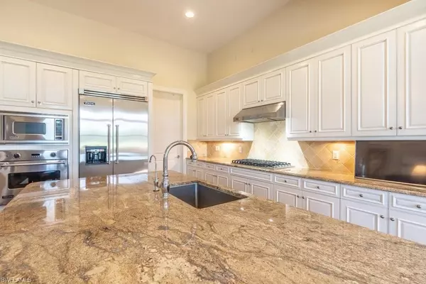 Naples, FL 34110,16683 PISTOIA WAY