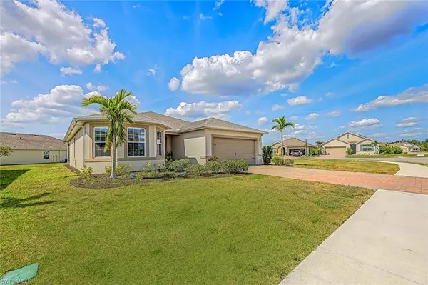 Cape Coral, FL 33909,3208 Estancia LN