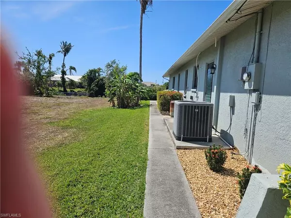 Cape Coral, FL 33991,308 SW 15th ST