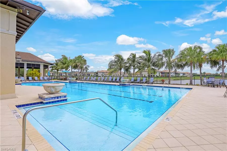 2359 Montserrat LN #101, Naples, FL 34120