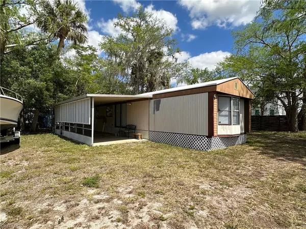 Moore Haven, FL 33471,1169 Riverview DR