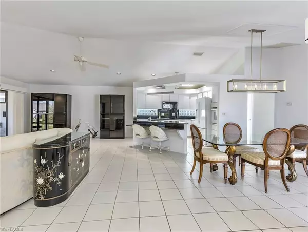 North Fort Myers, FL 33903,9127 Palm Island CIR