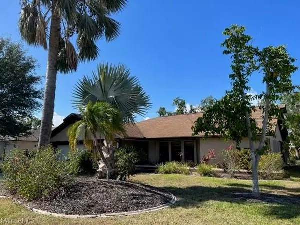 Fort Myers, FL 33919,636 Astarias CIR