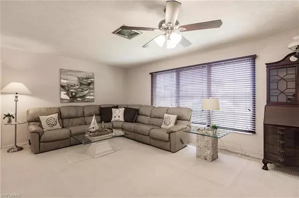 Venice, FL 34293,1221 Cambridge DR