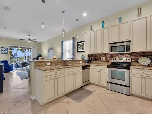 Cape Coral, FL 33909,2721 Blue Cypress Lake CT