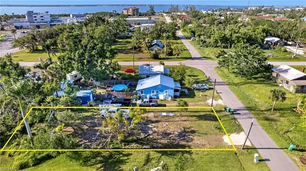 Punta Gorda, FL 33950,6323 Scott ST