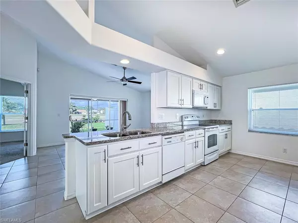 Fort Myers, FL 33913,11218 Lakeland CIR