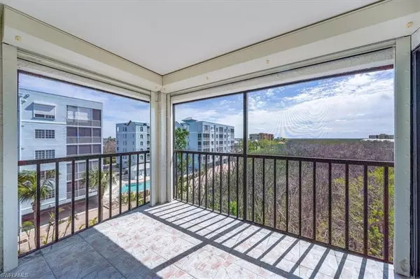 Fort Myers Beach, FL 33931,6899 Estero BLVD #241