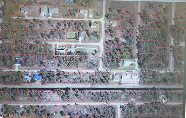 Lehigh Acres, FL 33974,1119 Edelweiss ST E