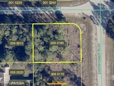 712/714 EISENHOWER BLVD N, Lehigh Acres, FL 33974