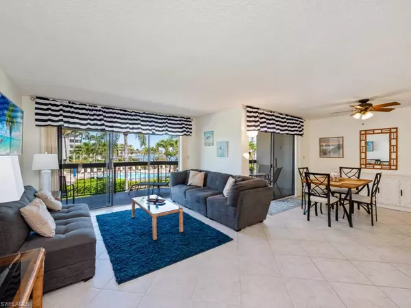 Marco Island, FL 34145,687 Seaview CT #D3