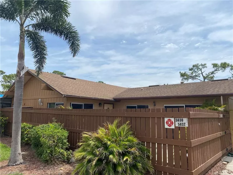 5632 Foxlake DR, North Fort Myers, FL 33917