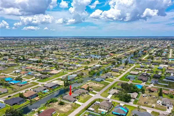 Cape Coral, FL 33991,910 SW 12th TER