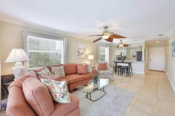 Marco Island, FL 34145,1060 Swallow AVE #207