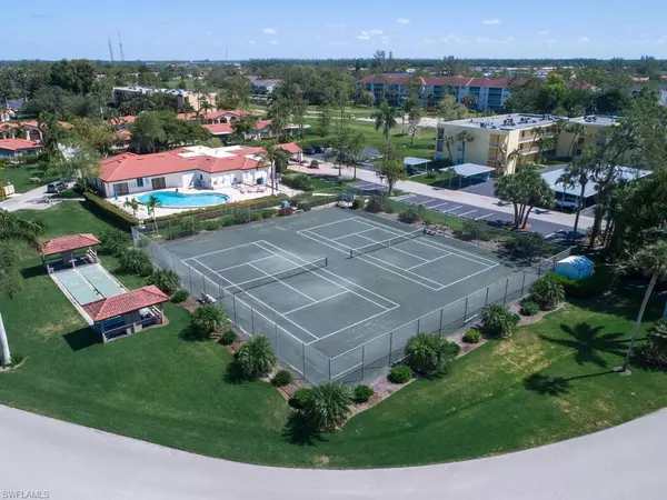 Naples, FL 34105,1068 Forest Lakes DR #1-C