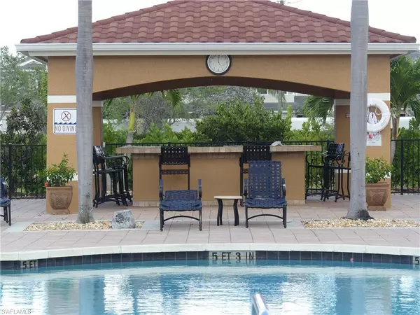 Naples, FL 34112,1835 Florida Club CIR #3304