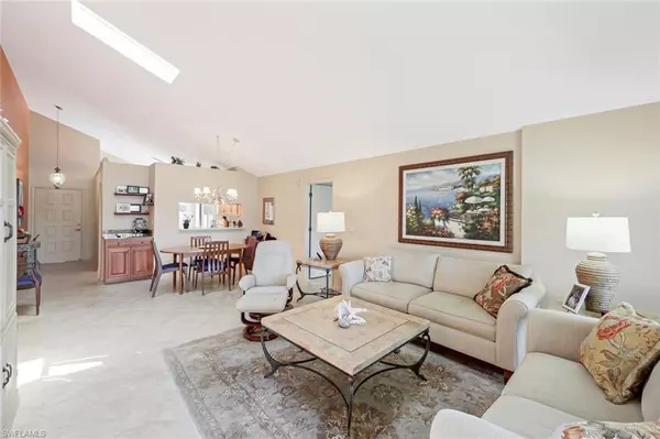 Naples, FL 34110,359 Bay Forest DR #1B