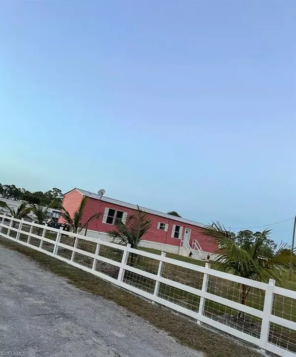 Clewiston, FL 33440,125 Vero AVE