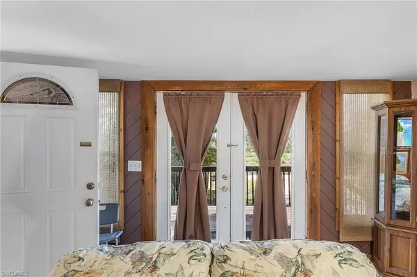 Bokeelia, FL 33922,5350 Cubles DR