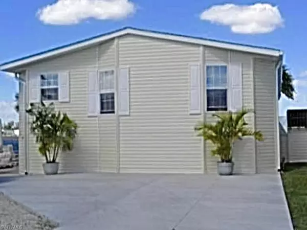 Fort Myers Beach, FL 33931,71 Nancy LN