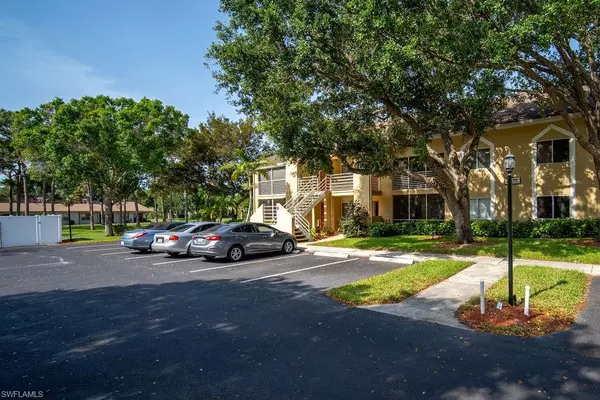 3180 Seasons WAY #911, Estero, FL 33928