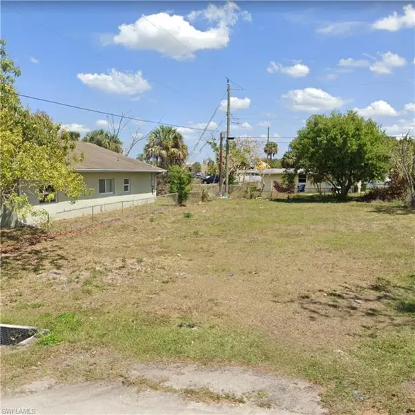 Fort Myers, FL 33916,2109 Davis CT