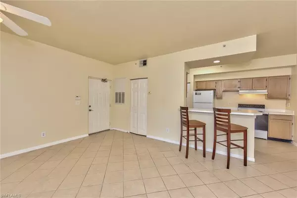 Naples, FL 34109,4635 Saint Croix LN #1212