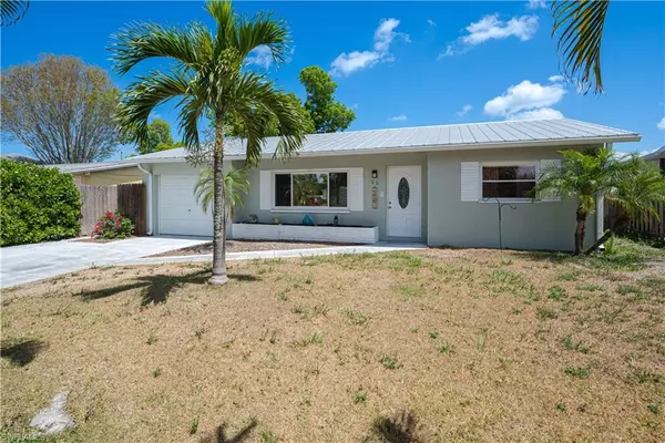 25 4th ST, Bonita Springs, FL 34134