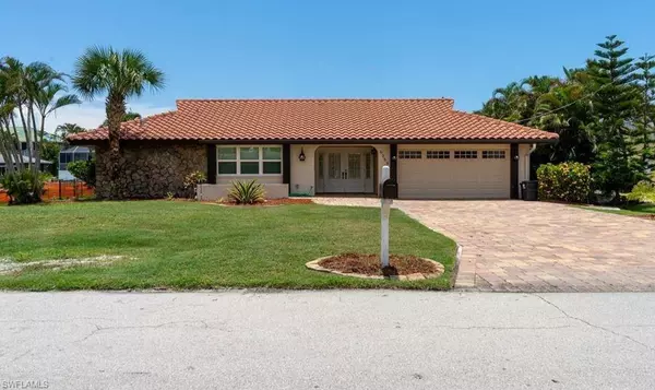 6359 Plumosa AVE, Fort Myers, FL 33908