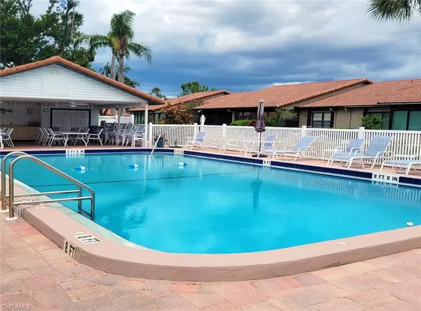 Venice, FL 34293,828 Country Club CIR #7