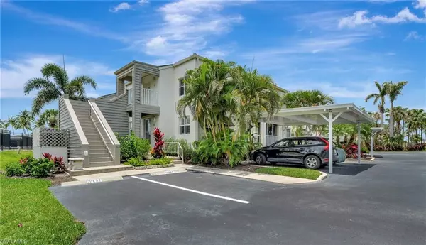 Naples, FL 34110,507 Club Side DR #1-507