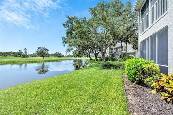 Naples, FL 34110,13055 Castle Harbour DR #K12