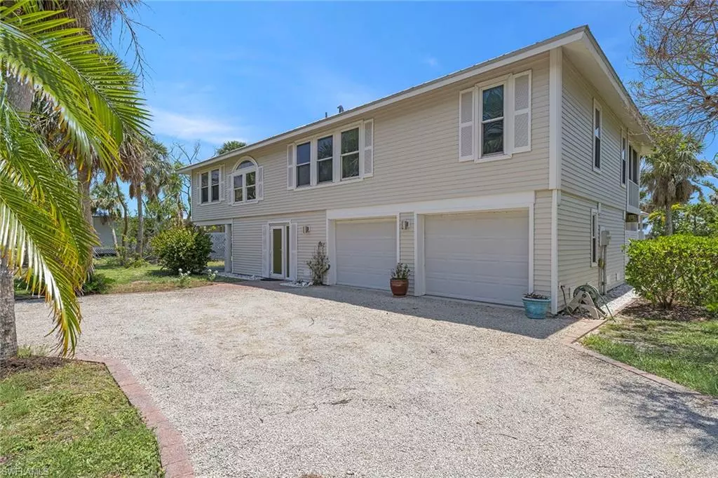 Sanibel, FL 33957,1835 Farm TRL