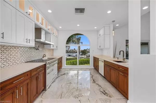 Naples, FL 34103,4708 Villa Mare LN #26-28