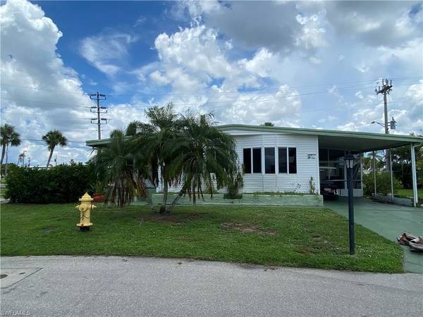 5683 Captain John Smith LOOP, North Fort Myers, FL 33917