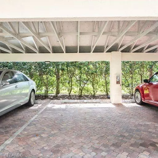 Naples, FL 34108,760 Willowbrook DR #1202