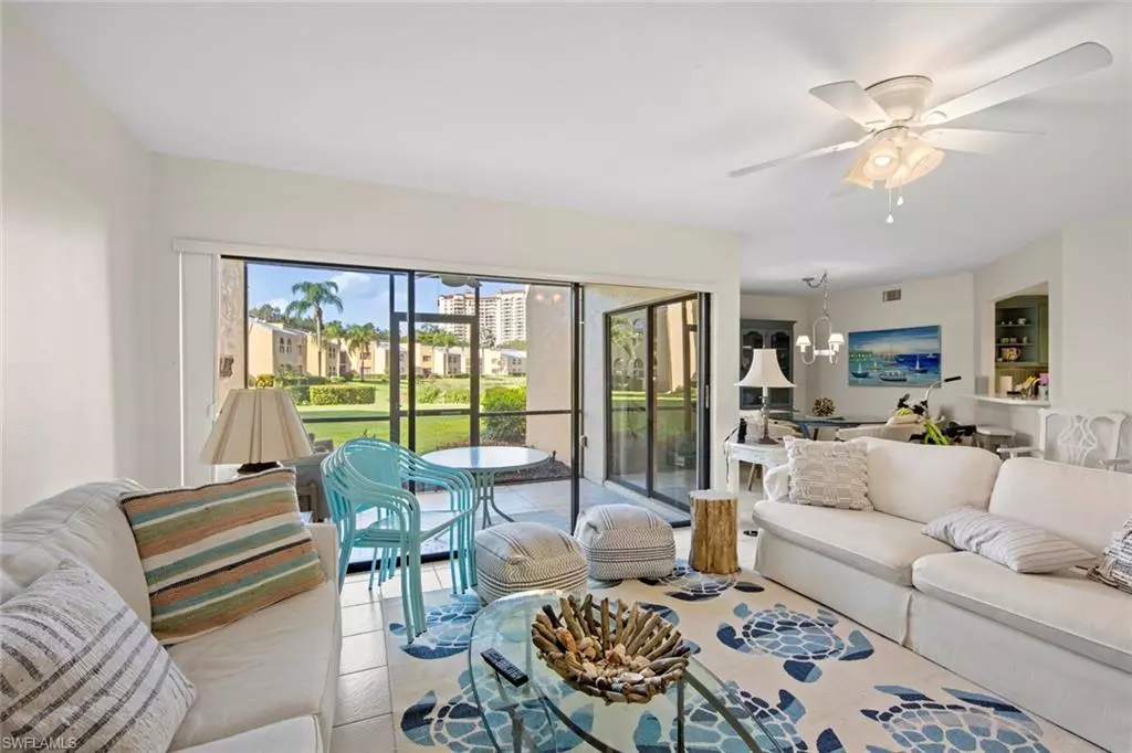 Naples, FL 34108,565 Beachwalk CIR #T-102