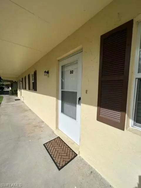 Naples, FL 34105,3325 Airport RD N #D2