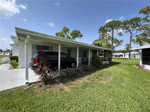 Lehigh Acres, FL 33936,64 Heath Aster LN