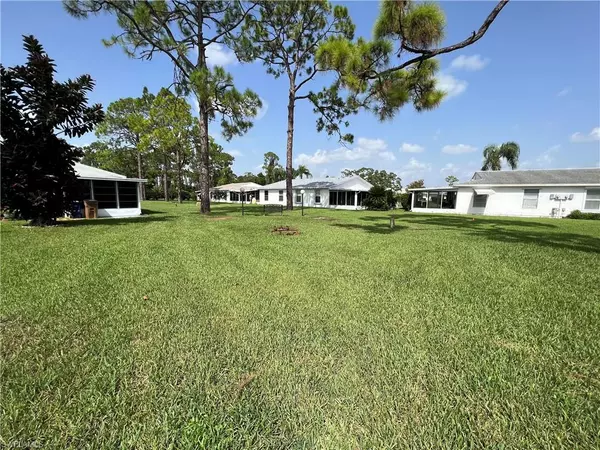 Lehigh Acres, FL 33936,64 Heath Aster LN