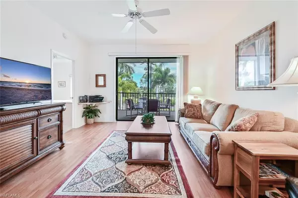 Naples, FL 34104,7340 Coventry CT #814