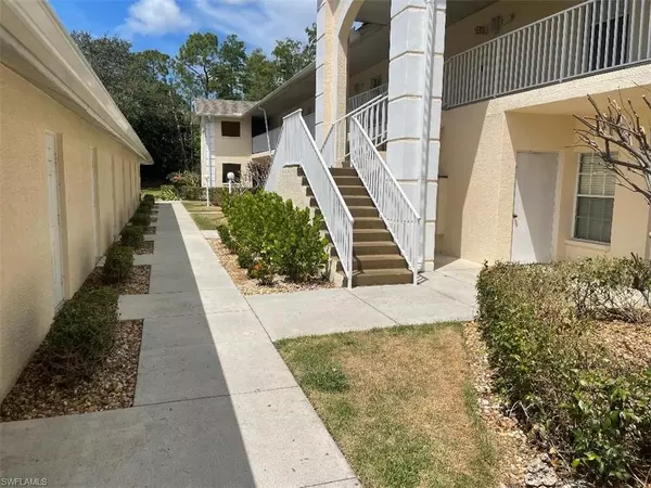 Naples, FL 34109,3225 Cypress Glen WAY #111