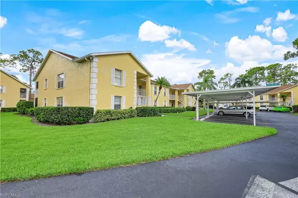 Naples, FL 34112,2706 Kings Lake BLVD #102