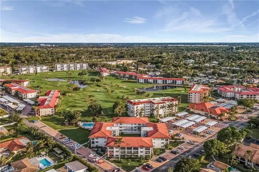 5 High Point CIR W #109, Naples, FL 34103