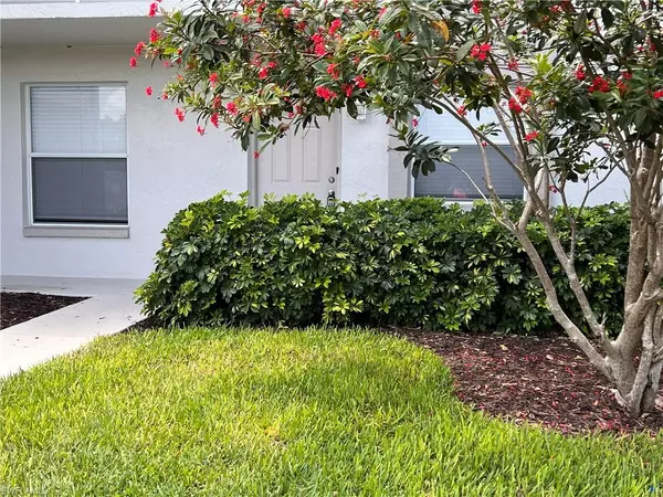 1406 Churchill CIR #P-102, Naples, FL 34116