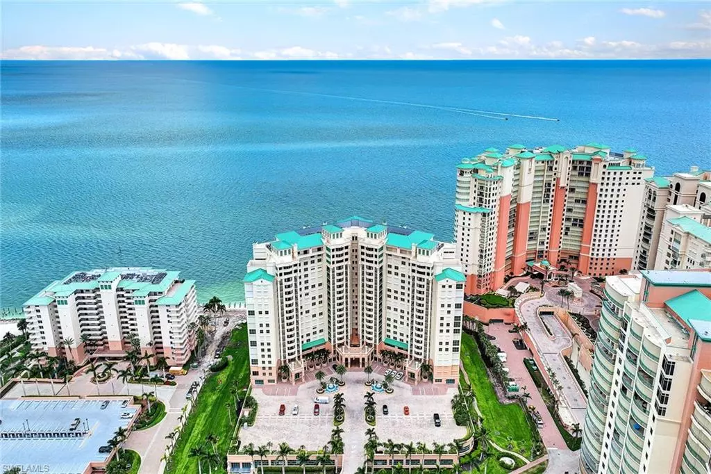 Marco Island, FL 34145,980 Cape Marco DR #607