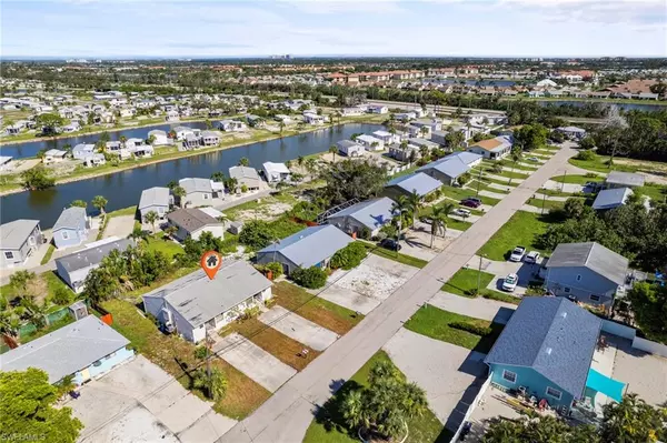 Fort Myers Beach, FL 33931,17276/278 Whitewater CT